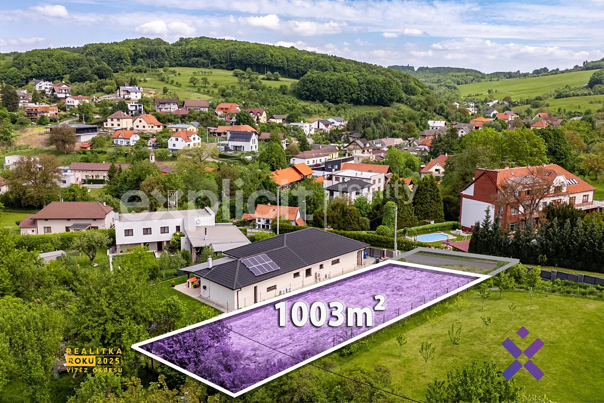 Prodej stavebního pozemku 1003 m²